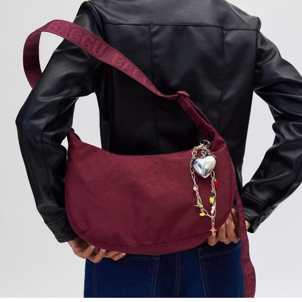 NWT Baggu Medium Crescent Bag - Oxblood